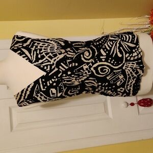 Sleeveless Knit Top in Tropical Print